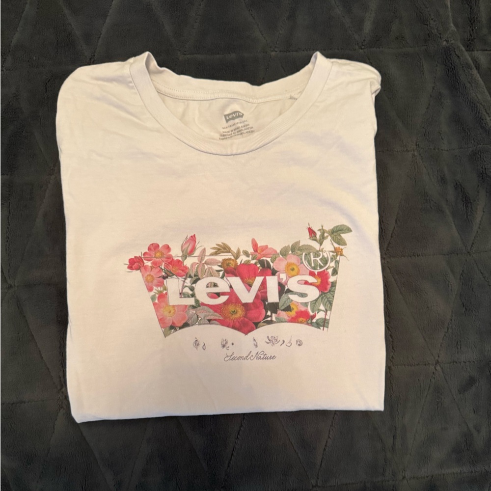 Levi's White Short Sleeve Tee